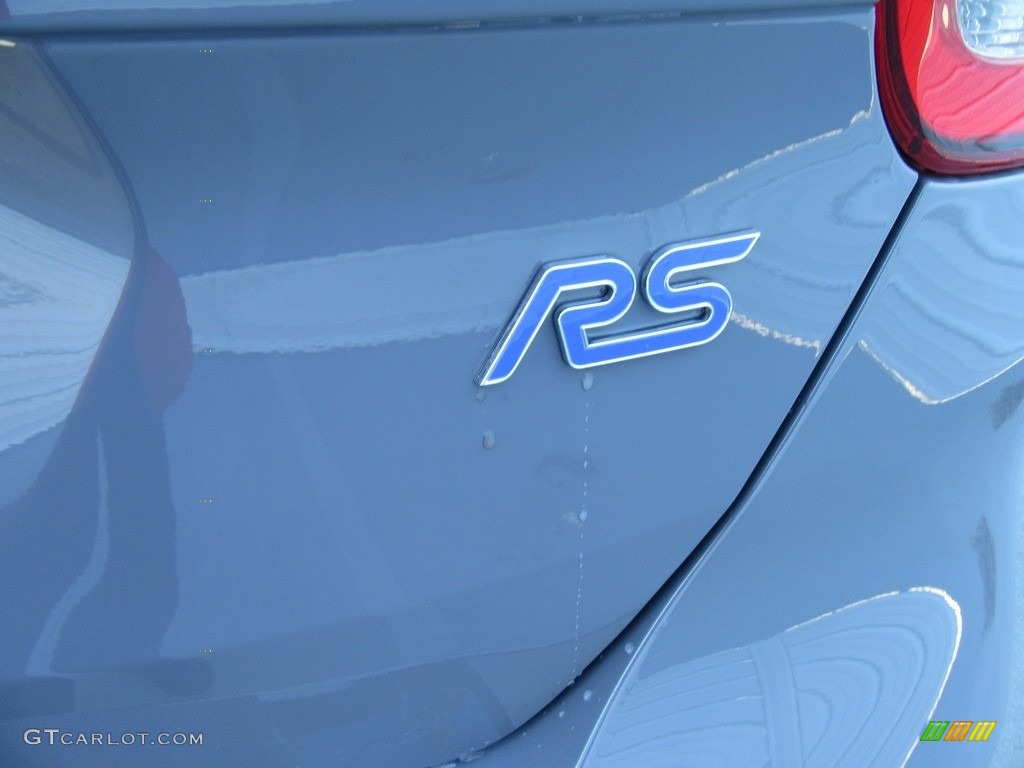 2017 Ford Focus RS Hatch Marks and Logos Photo #118270137