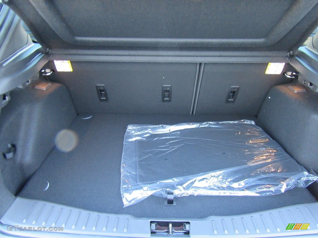 2017 Ford Focus RS Hatch Trunk Photo #118270167
