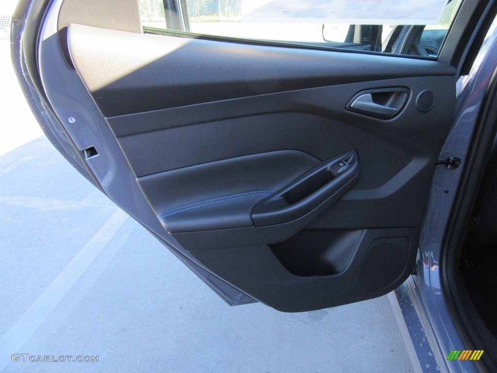 2017 Ford Focus RS Hatch Charcoal Black Recaro Leather Door Panel Photo #118270230