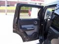 Black - Nitro SLT 4x4 Photo No. 19