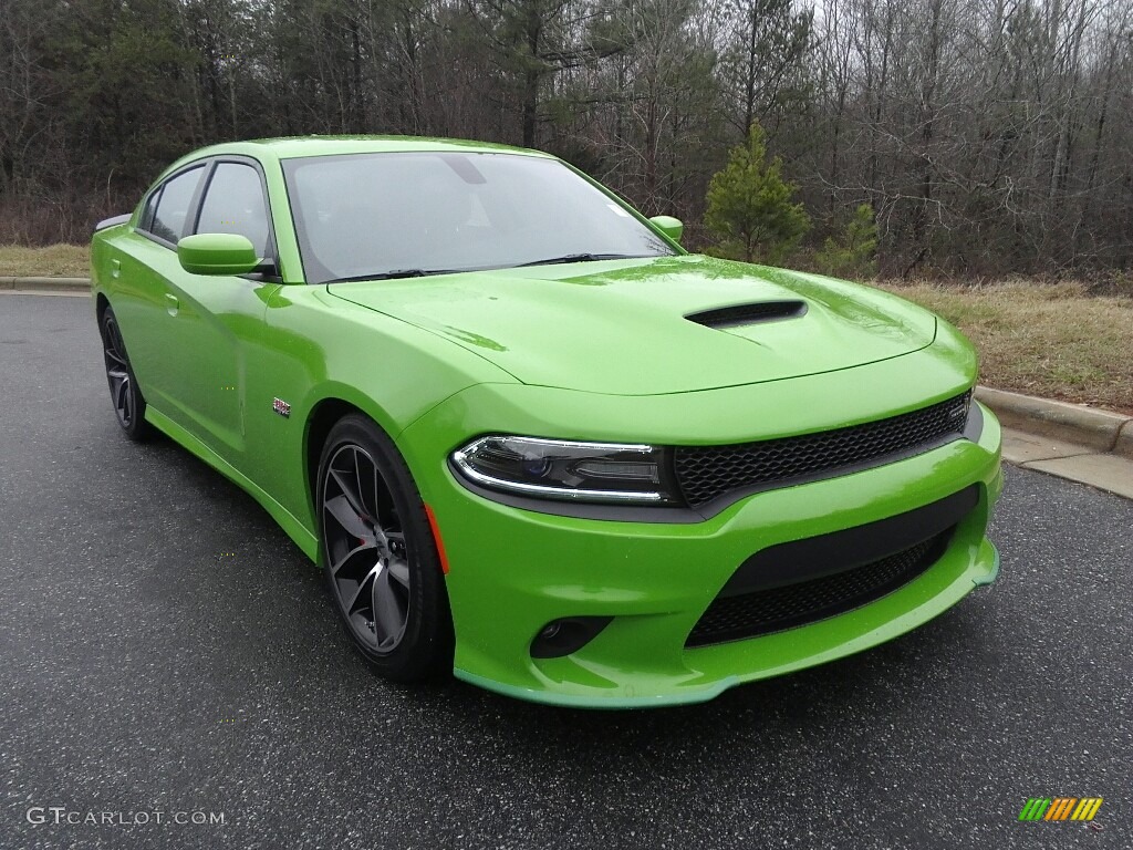 Green Go 2017 Dodge Charger R/T Scat Pack Exterior Photo #118275225