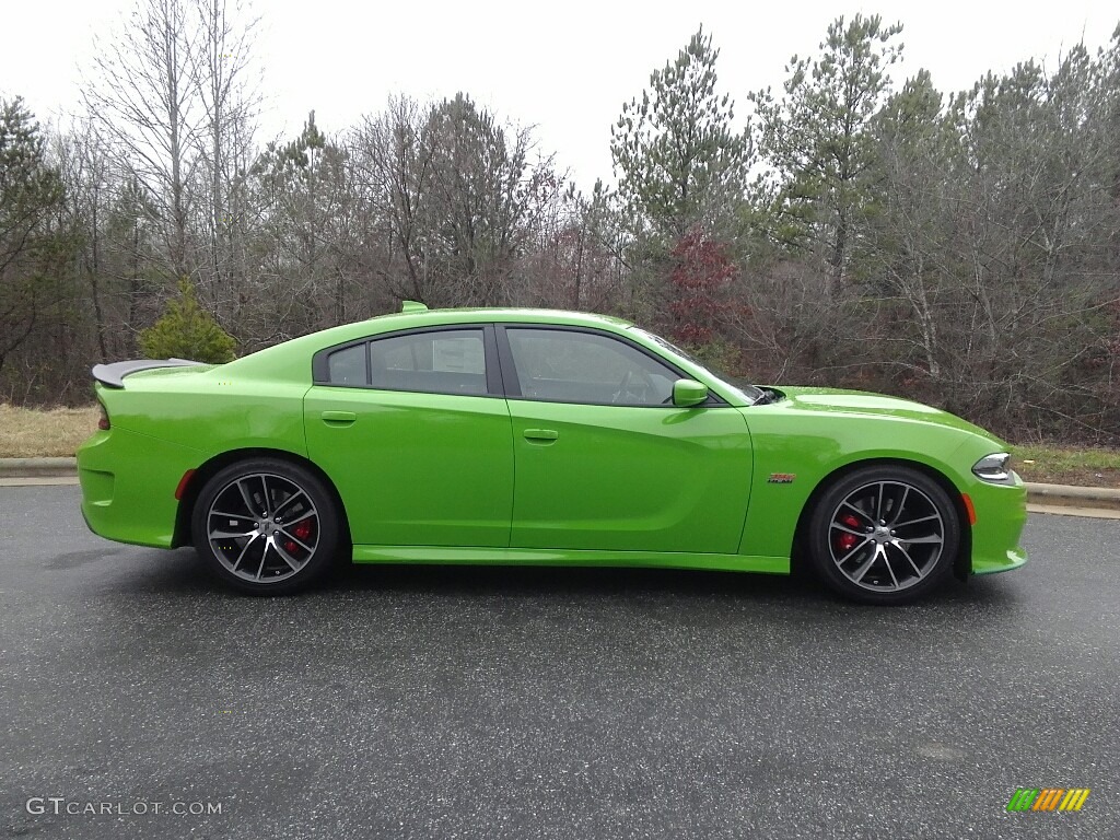 Green Go 2017 Dodge Charger R/T Scat Pack Exterior Photo #118275235