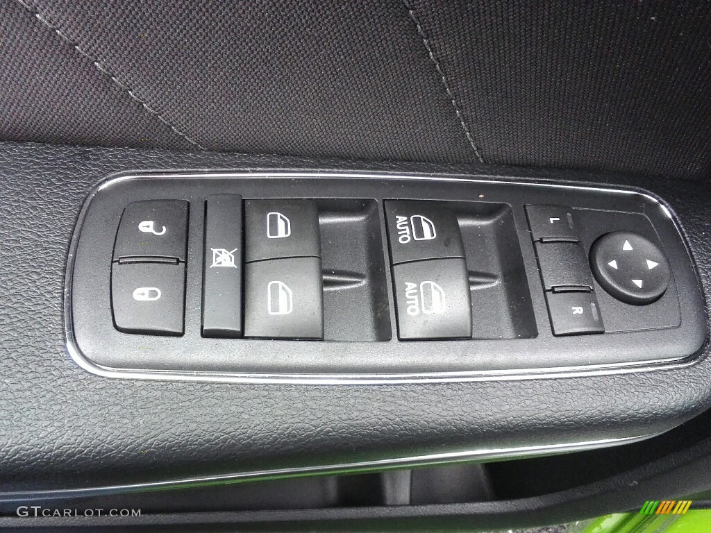 2017 Dodge Charger R/T Scat Pack Controls Photo #118275300