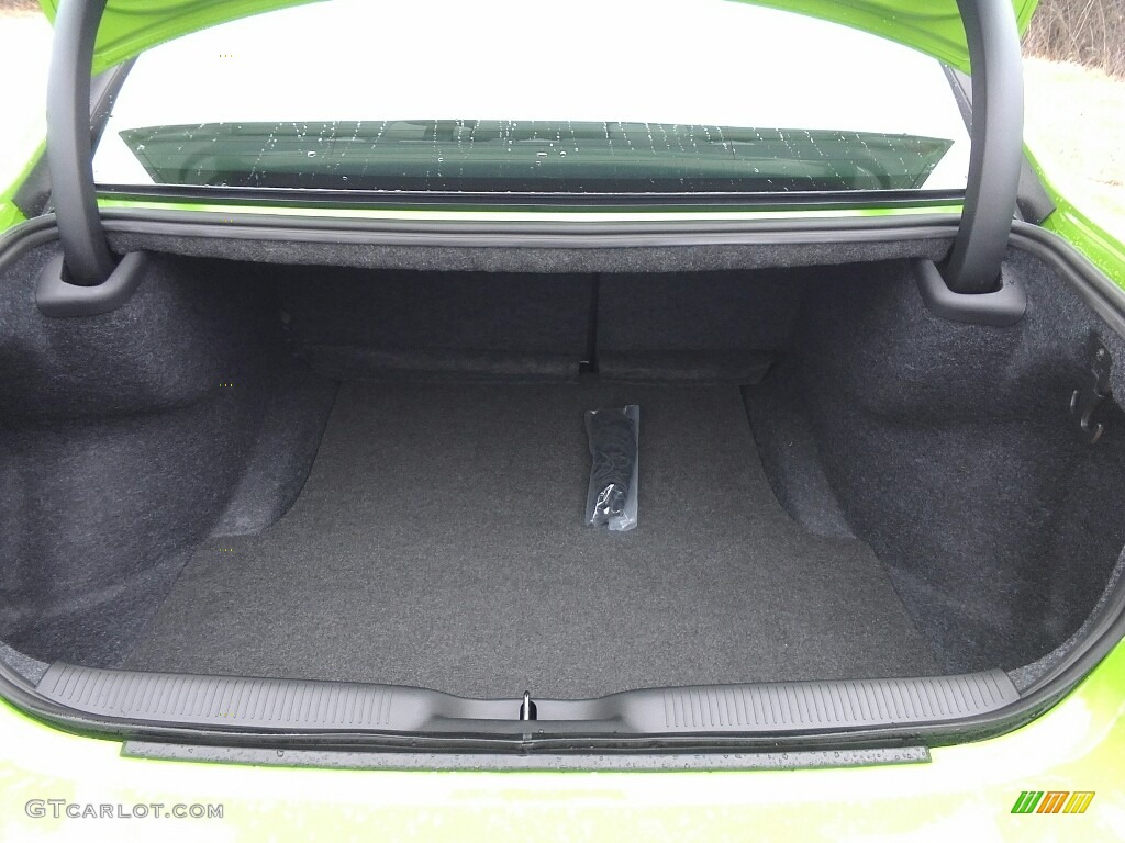 2017 Dodge Charger R/T Scat Pack Trunk Photo #118275336