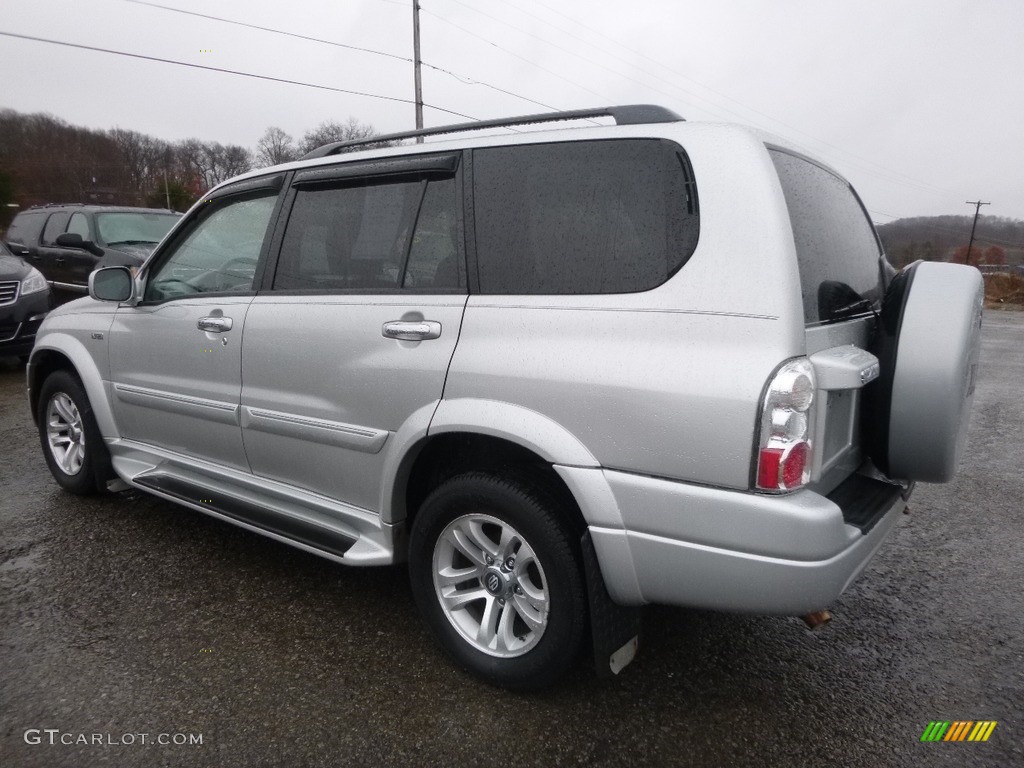 2006 XL7 7 Passenger AWD - Silky Silver Metallic / Gray photo #10