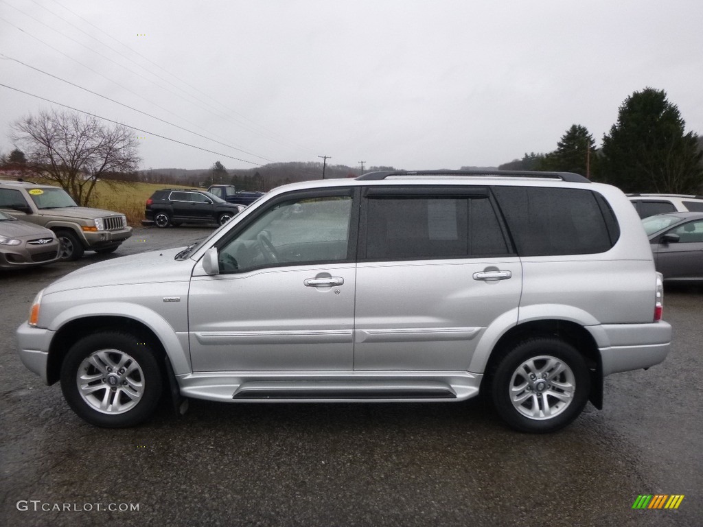2006 XL7 7 Passenger AWD - Silky Silver Metallic / Gray photo #11
