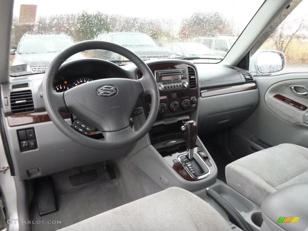 2006 XL7 7 Passenger AWD - Silky Silver Metallic / Gray photo #16