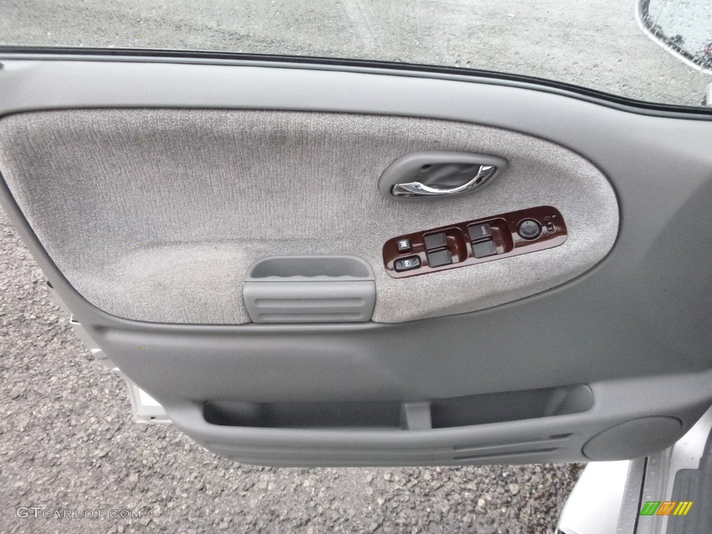 2006 XL7 7 Passenger AWD - Silky Silver Metallic / Gray photo #17