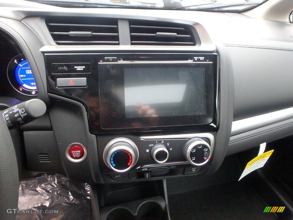 2017 Honda Fit EX Controls Photo #118279131