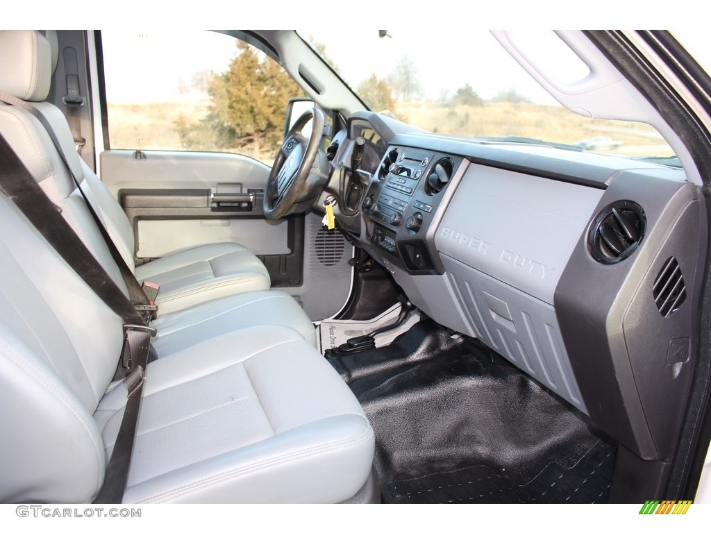 2015 F250 Super Duty XLT Super Cab 4x4 - Oxford White / Steel photo #16