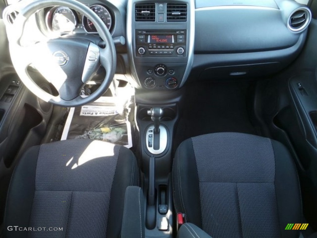 2016 Versa S Sedan - Graphite Blue / Charcoal photo #22