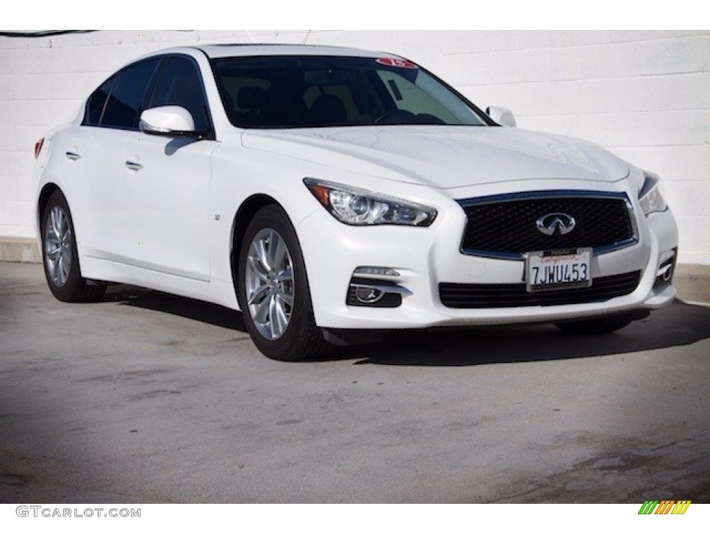 2015 Q50 3.7 - Moonlight White / Graphite photo #1