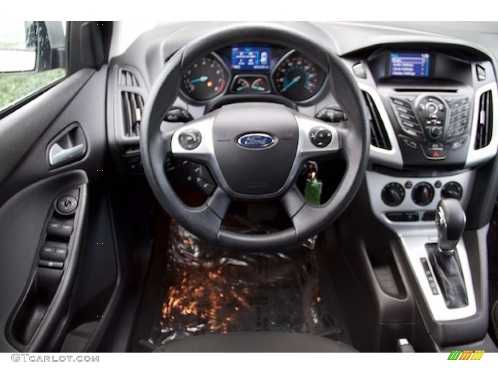 2014 Focus SE Hatchback - Ingot Silver / Charcoal Black photo #5