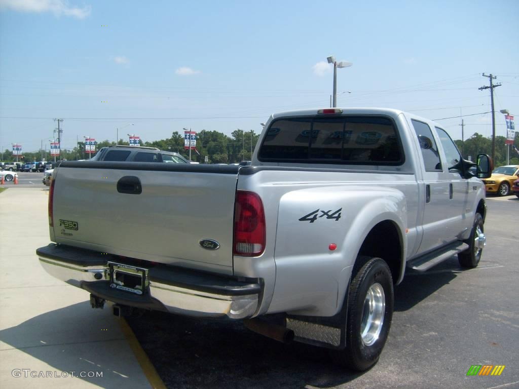 2004 F350 Super Duty Lariat Crew Cab 4x4 Dually - Silver Metallic / Medium Flint photo #3