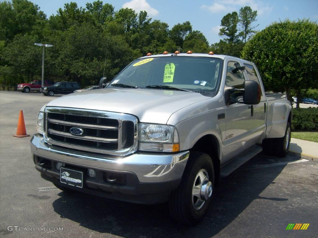 2004 F350 Super Duty Lariat Crew Cab 4x4 Dually - Silver Metallic / Medium Flint photo #7