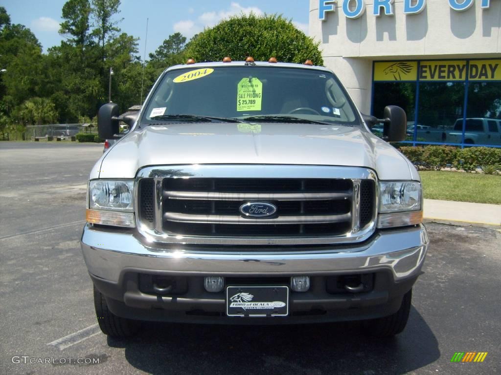 2004 F350 Super Duty Lariat Crew Cab 4x4 Dually - Silver Metallic / Medium Flint photo #8