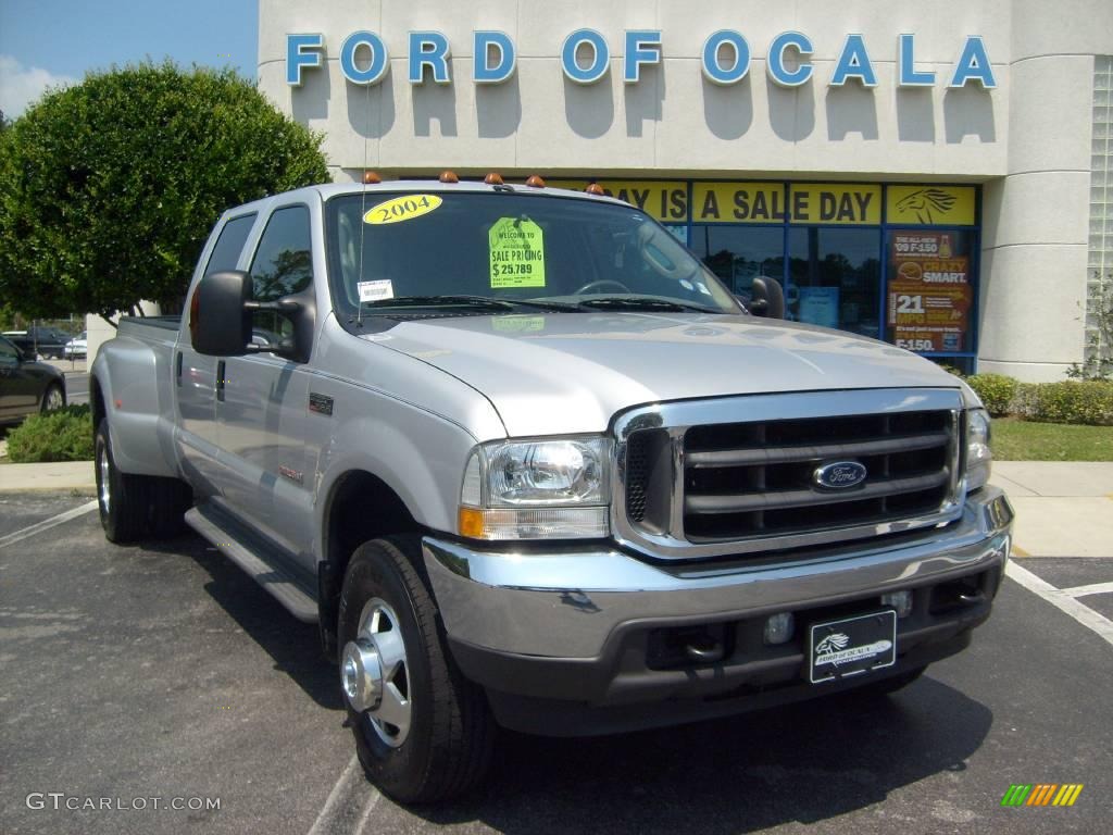 2004 F350 Super Duty Lariat Crew Cab 4x4 Dually - Silver Metallic / Medium Flint photo #9