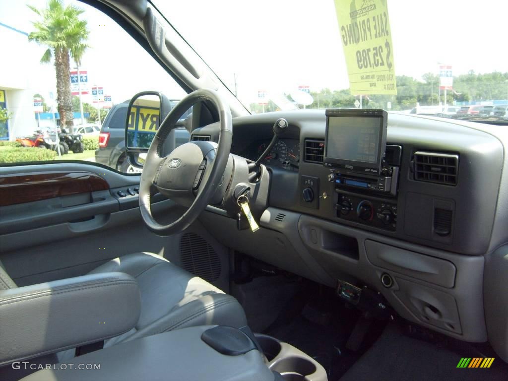 2004 F350 Super Duty Lariat Crew Cab 4x4 Dually - Silver Metallic / Medium Flint photo #20