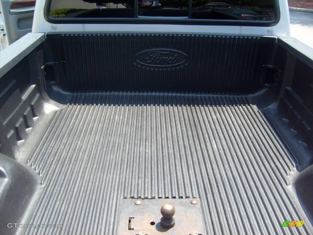 2004 F350 Super Duty Lariat Crew Cab 4x4 Dually - Silver Metallic / Medium Flint photo #28