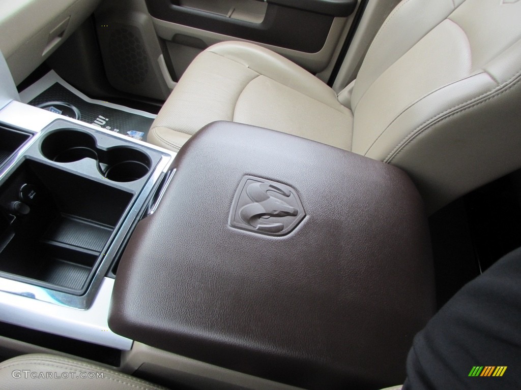 2010 Ram 2500 Laramie Mega Cab 4x4 - Austin Tan Pearl / Light Pebble Beige/Bark Brown photo #46