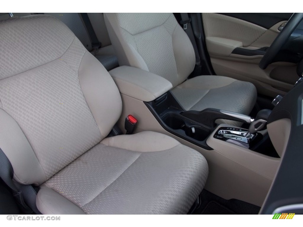 2015 Civic SE Sedan - Taffeta White / Black photo #17