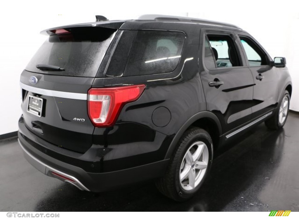 2017 Explorer XLT 4WD - Shadow Black / Ebony Black photo #9