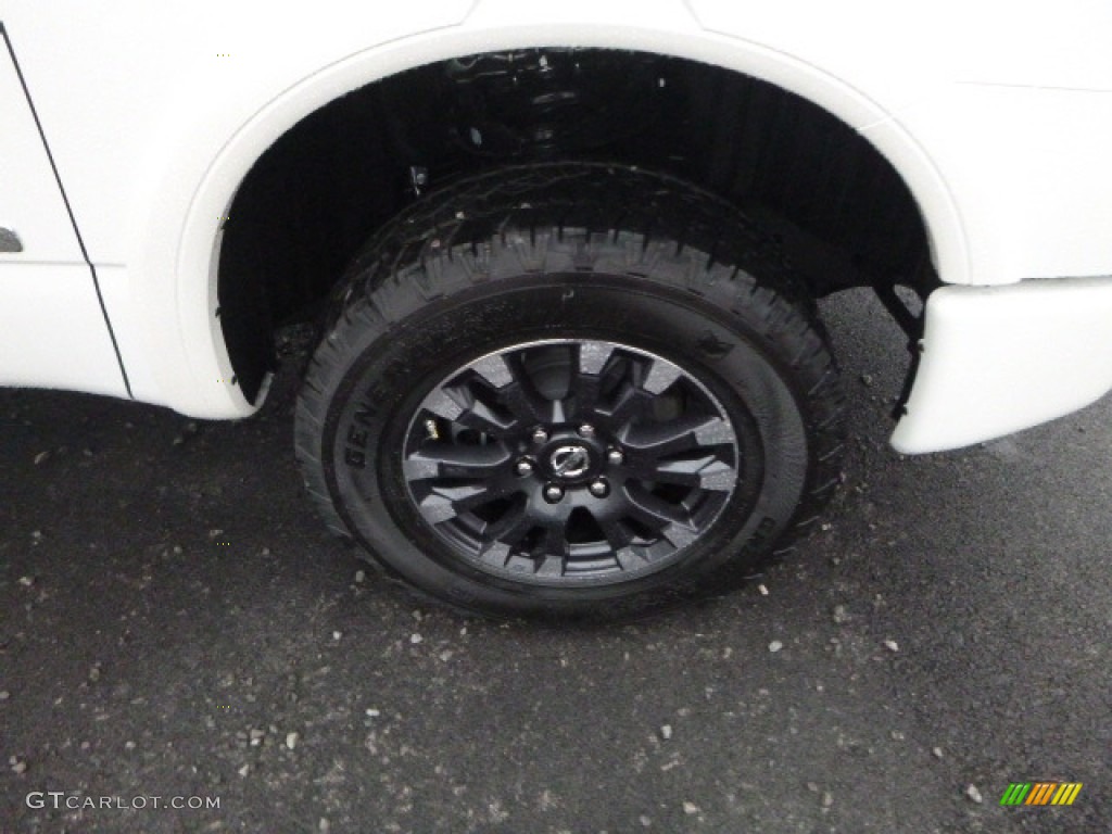 2017 TITAN XD PRO-4X Crew Cab 4x4 - Glacier White / Black photo #2