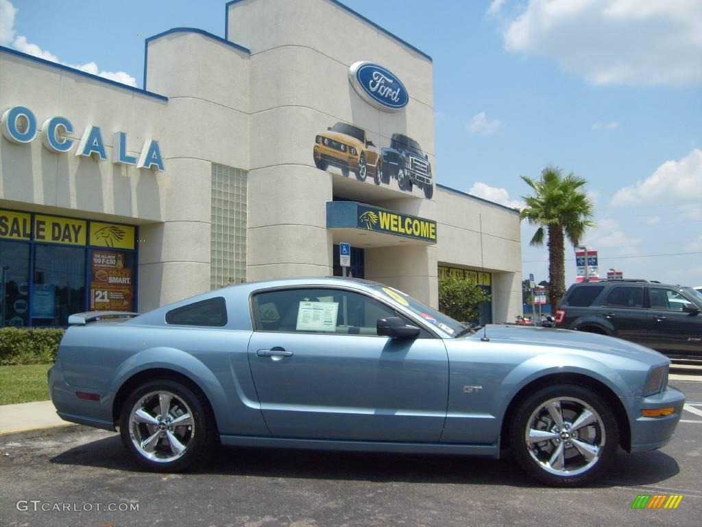 2007 Mustang GT Premium Coupe - Windveil Blue Metallic / Light Graphite photo #2
