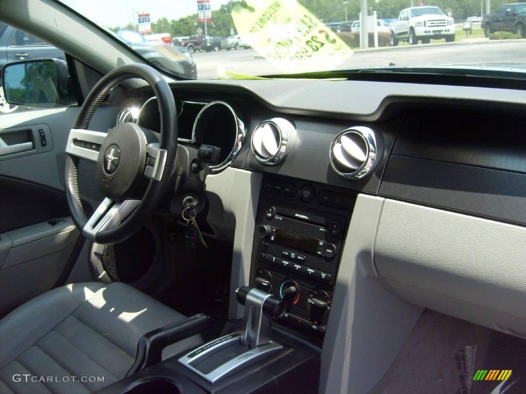 2007 Mustang GT Premium Coupe - Windveil Blue Metallic / Light Graphite photo #18