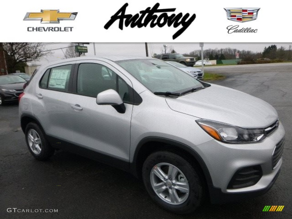 2017 Trax LS AWD - Silver Ice Metallic / Jet Black photo #1