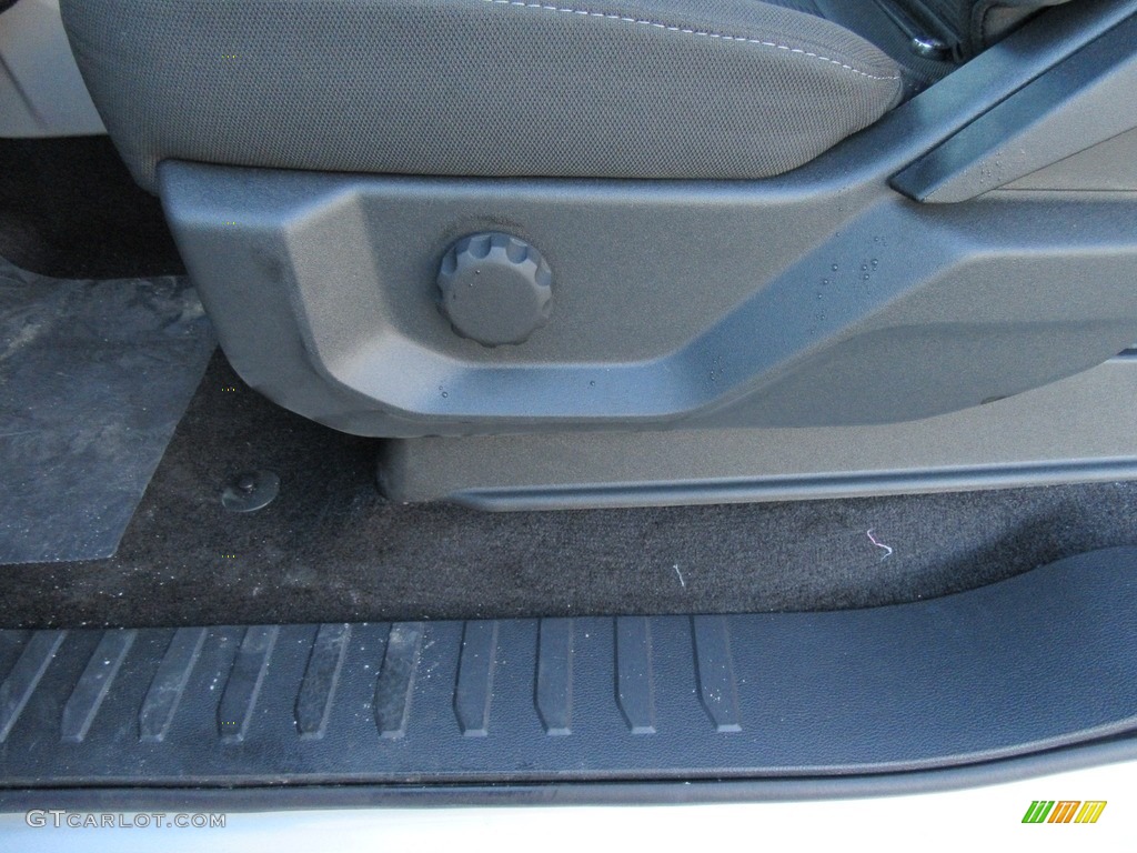 2017 F150 XL SuperCab - Ingot Silver / Black photo #23