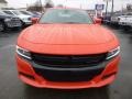 Go Mango - Charger SXT AWD Photo No. 9