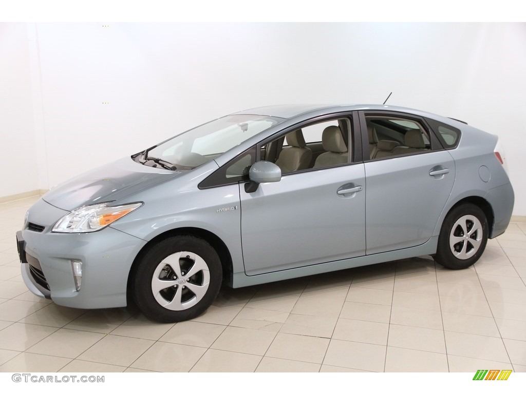 2015 Prius Two Hybrid - Sea Glass Pearl / Bisque photo #3