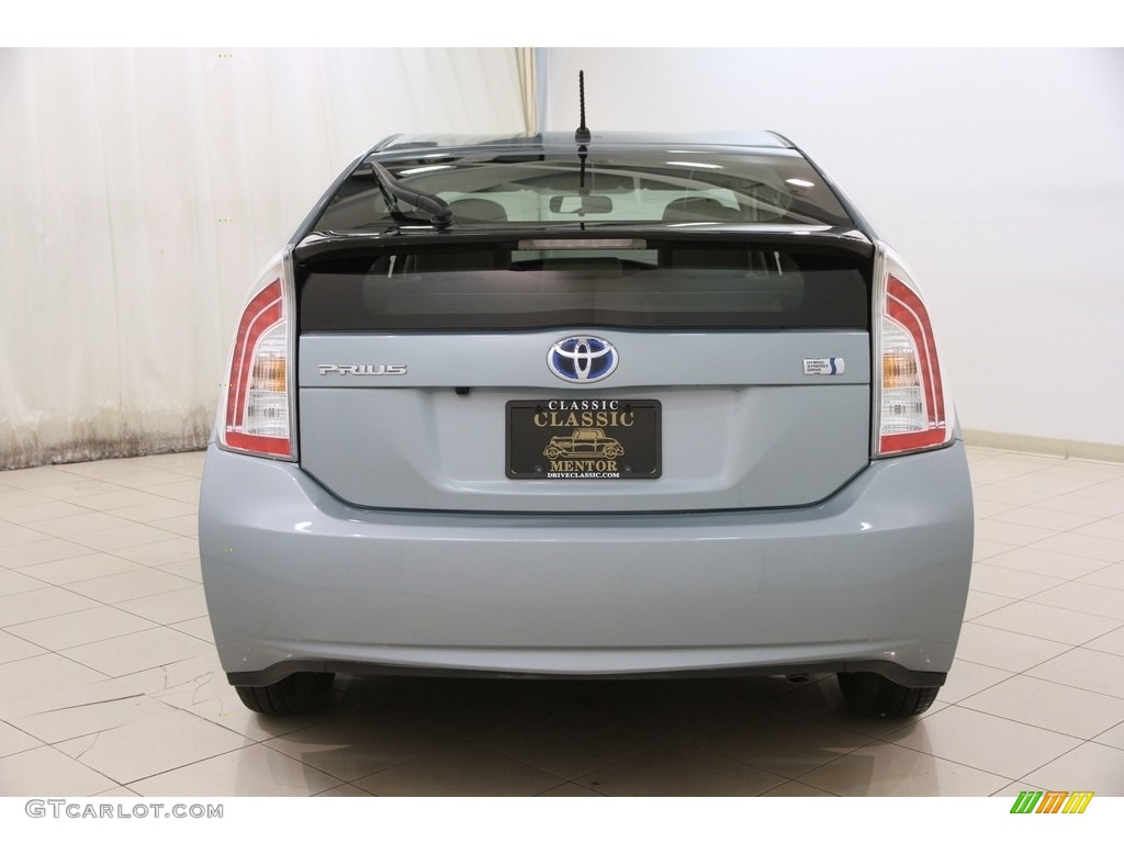 2015 Prius Two Hybrid - Sea Glass Pearl / Bisque photo #16