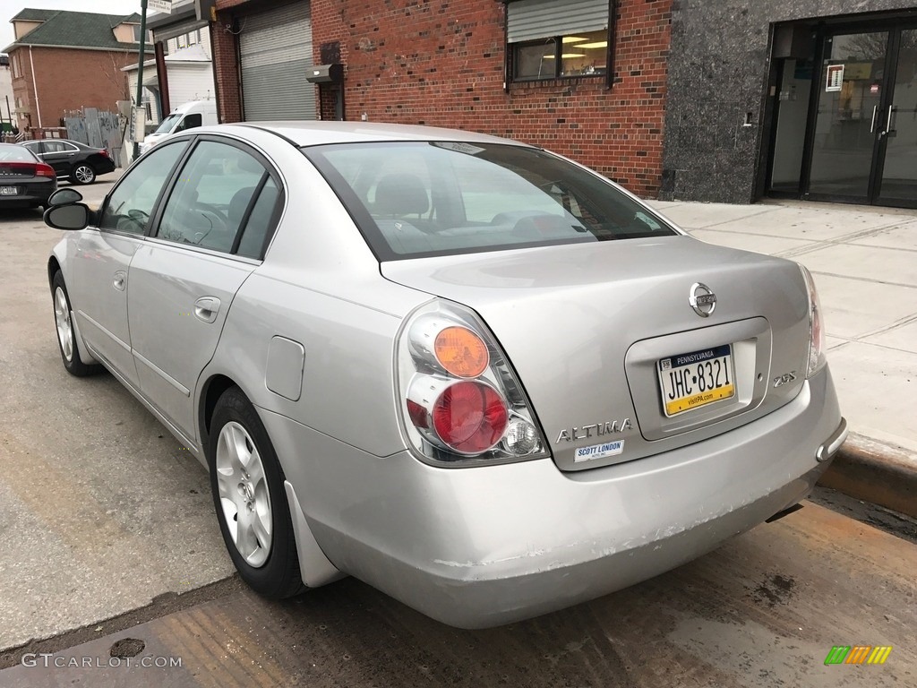 2002 Altima 2.5 S - Sheer Silver Metallic / Charcoal Black photo #7