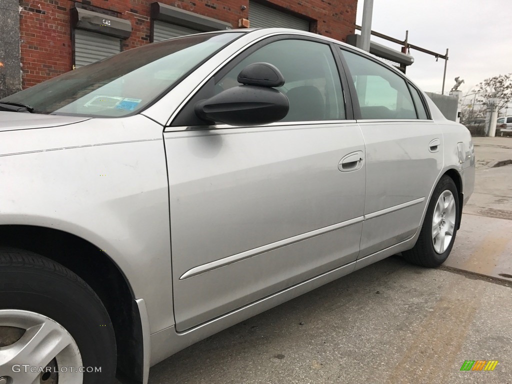 2002 Altima 2.5 S - Sheer Silver Metallic / Charcoal Black photo #8