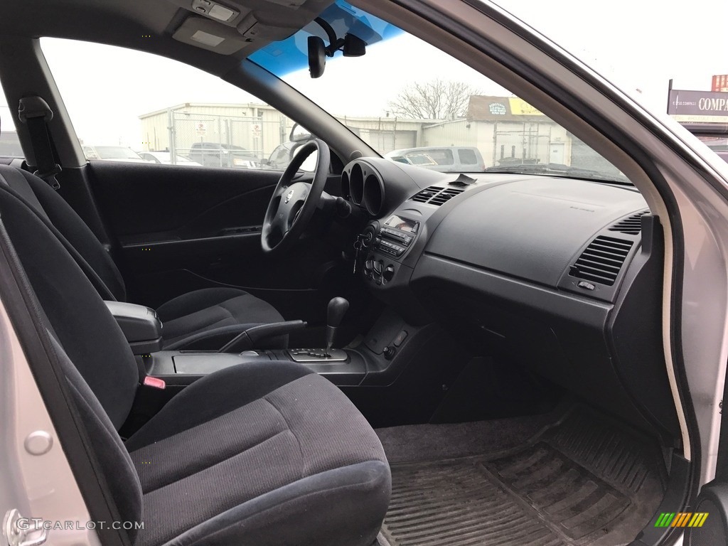 2002 Altima 2.5 S - Sheer Silver Metallic / Charcoal Black photo #14