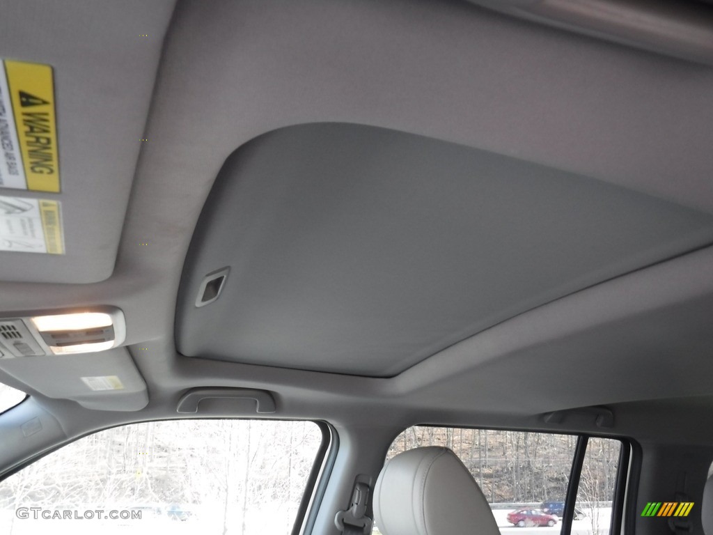 2015 Pilot EX-L 4WD - Taffeta White / Gray photo #12