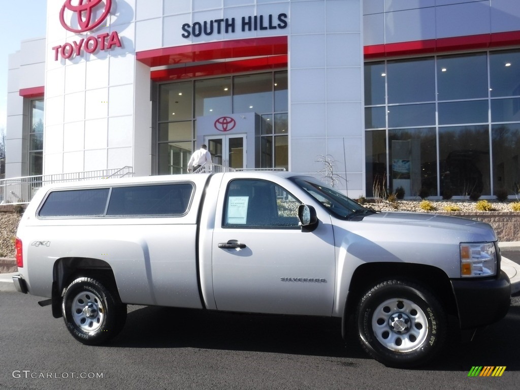 2011 Silverado 1500 Regular Cab 4x4 - Sheer Silver Metallic / Dark Titanium photo #2