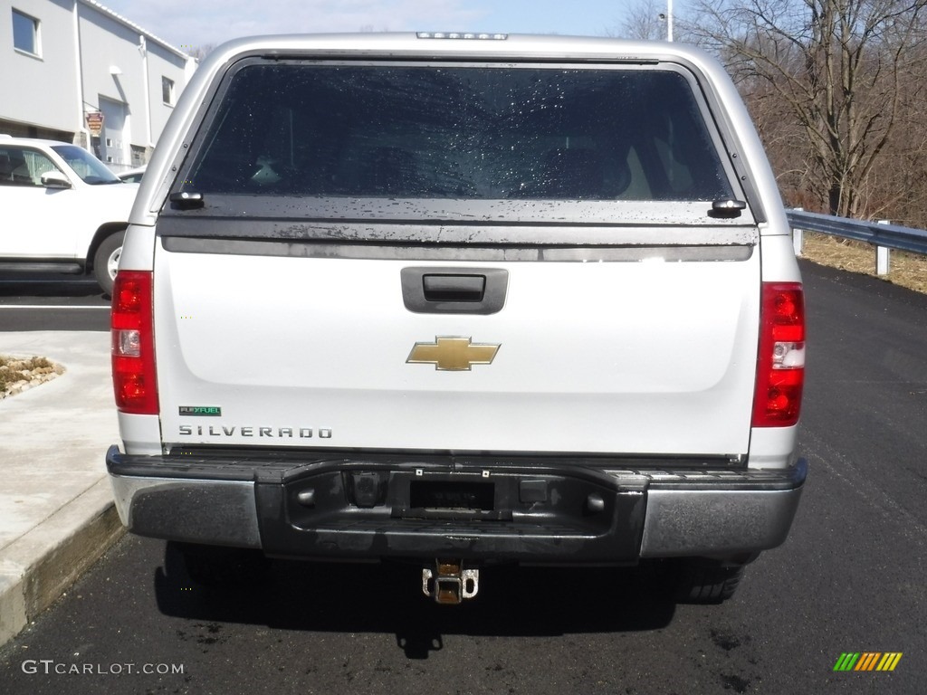 2011 Silverado 1500 Regular Cab 4x4 - Sheer Silver Metallic / Dark Titanium photo #9