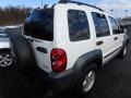 Stone White - Liberty Sport 4x4 Photo No. 4