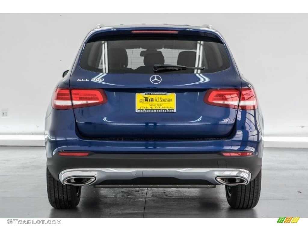 2017 GLC 300 - Brilliant Blue Metallic / Silk Beige/Black photo #4