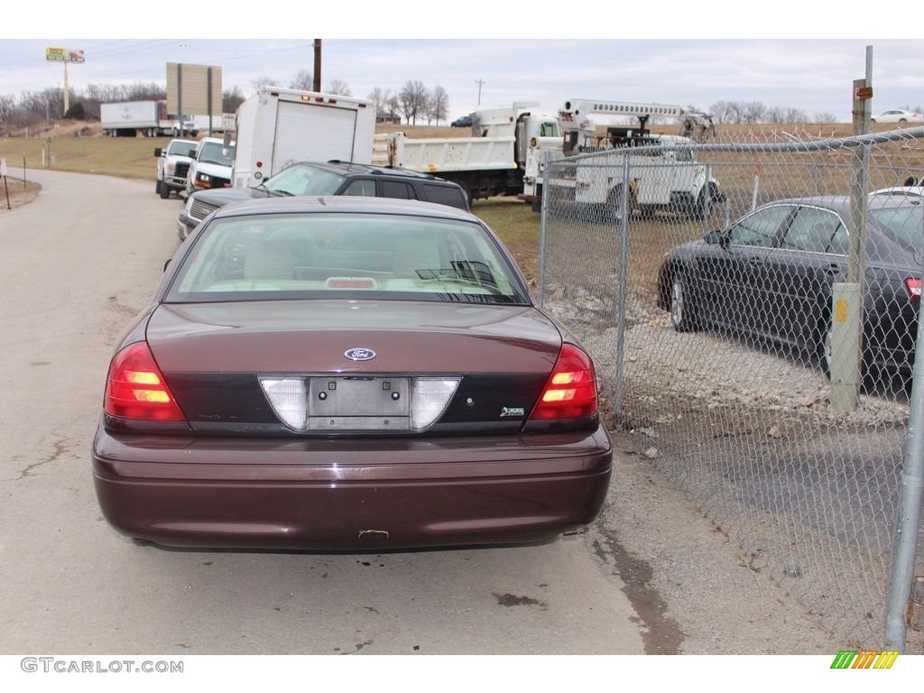 2010 Crown Victoria Police Interceptor - Medium Brown Metallic / Light Camel photo #7