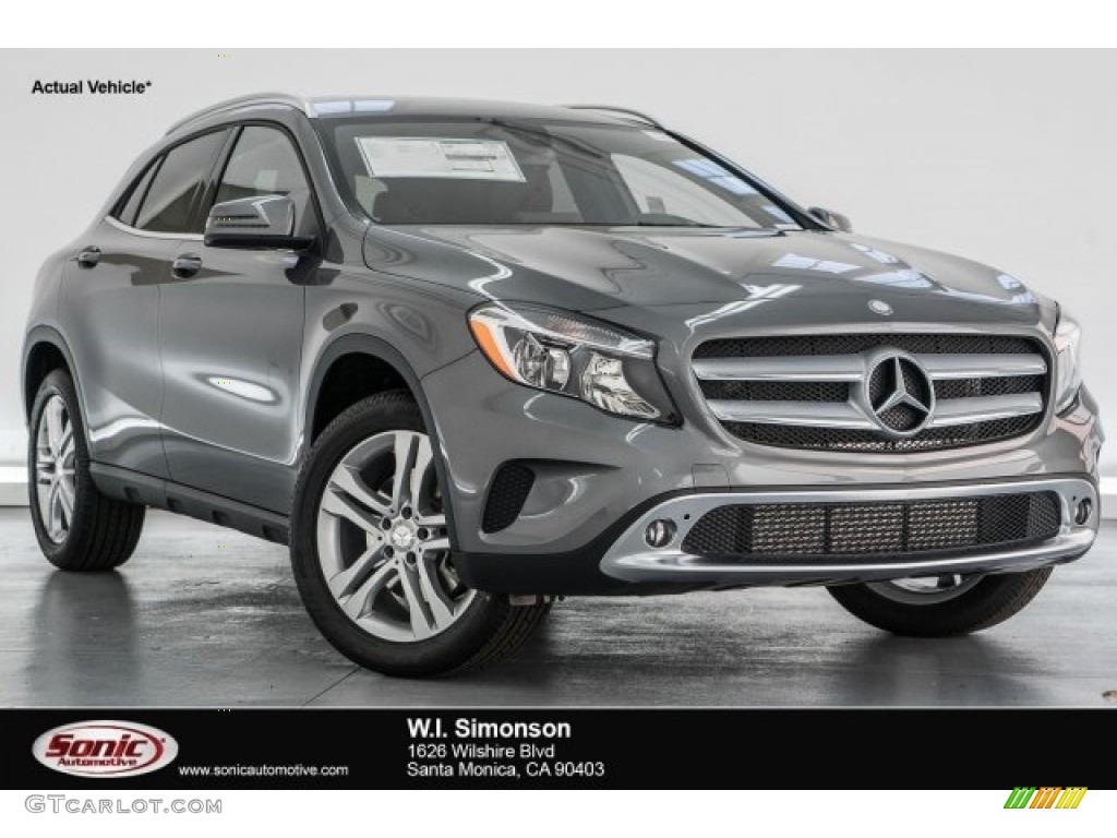 2017 GLA 250 4Matic - Mountain Grey Metallic / Black photo #1