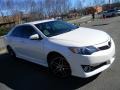Super White - Camry SE Photo No. 3