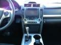 Super White - Camry SE Photo No. 16