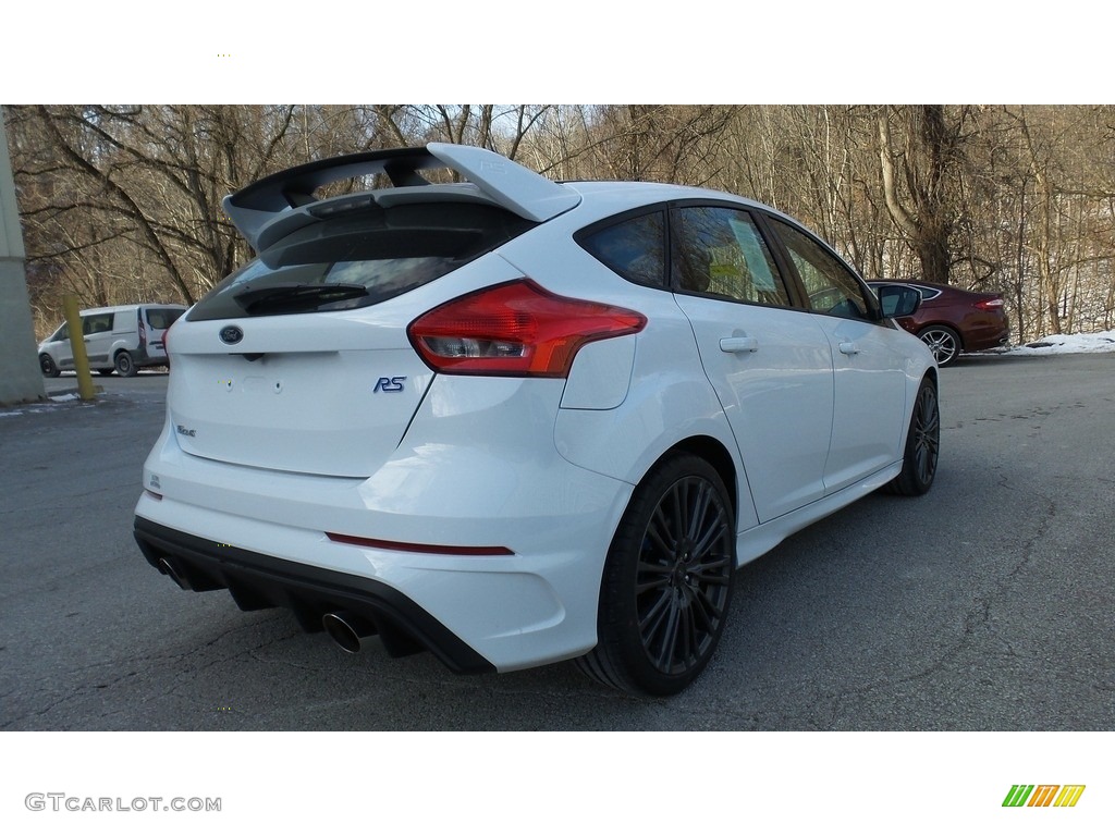 2017 Focus RS Hatch - Frozen White / Charcoal Black Recaro Leather photo #6