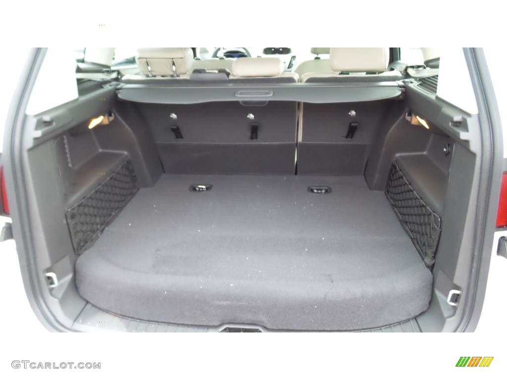 2017 Ford C-Max Hybrid SE Trunk Photo #118336598