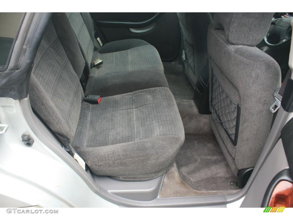 2004 Outback Wagon - Silver Stone Metallic / Gray/Black photo #37