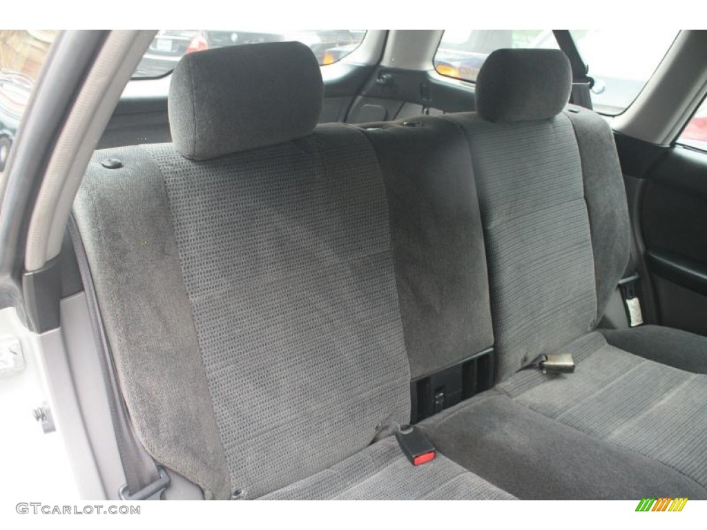 2004 Outback Wagon - Silver Stone Metallic / Gray/Black photo #38